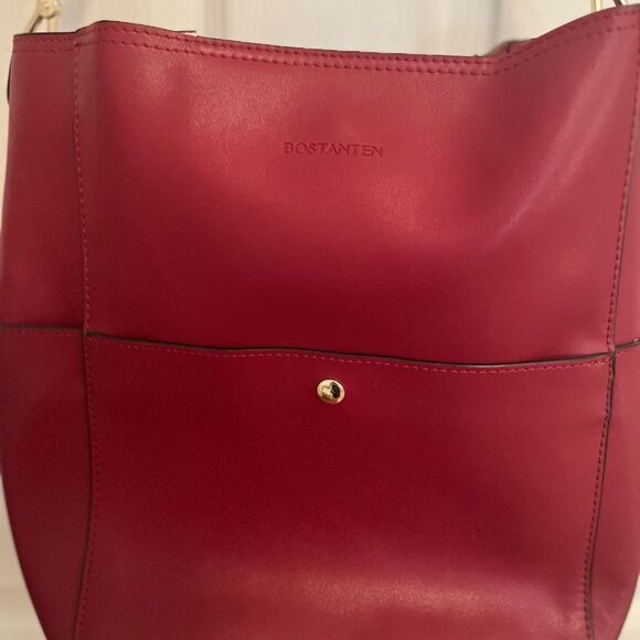 Bostonian Red Shoulder Bag with Structured Design - Picture 1 of 16